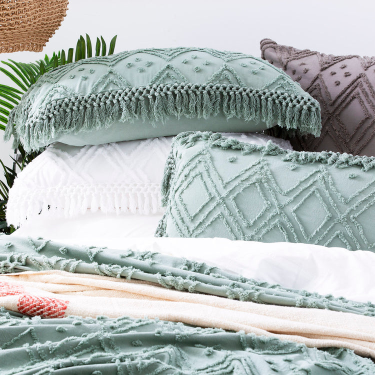 Medallion Vintage Tuffted Bed Cover Sage