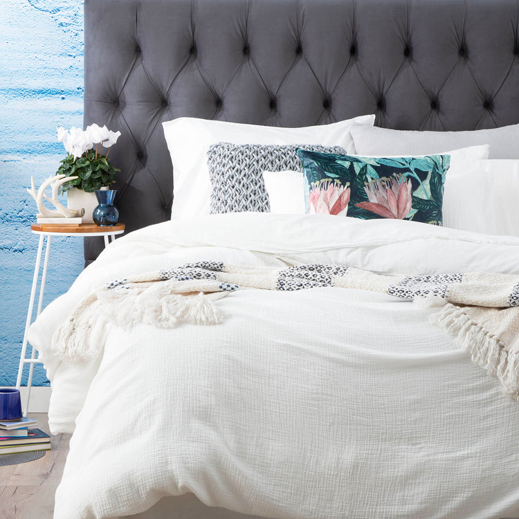 Solana Washed Cotton Textured Quilt set White