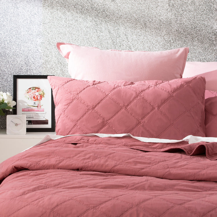 Attwood Vintage Cotton Quilted Coverlet Rose
