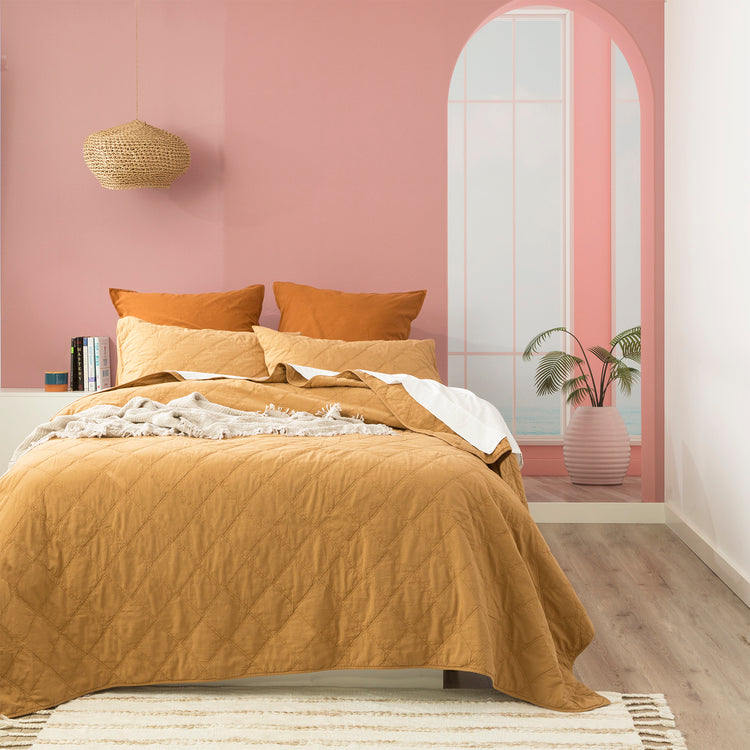 Attwood Vintage Cotton Quilted Coverlet Wood