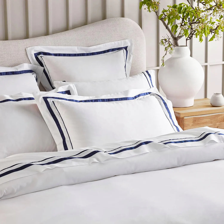 Cloud Egyptian Cotton 1000 Thread count Quilt Cover White Navy