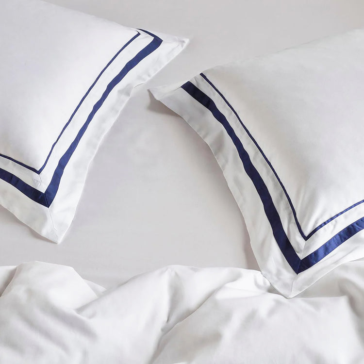 Cloud Egyptian Cotton 1000 Thread count Quilt Cover White Navy
