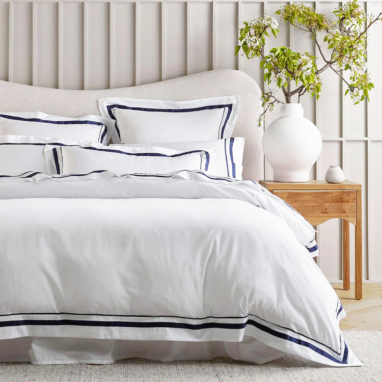 Cloud Egyptian Cotton 1000 Thread count Quilt Cover White Navy