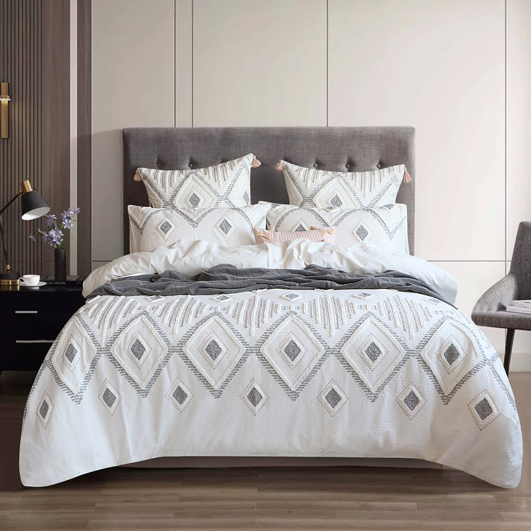 Renee Taylor Zuma Stone Washed Tufted Quilt Cover Set