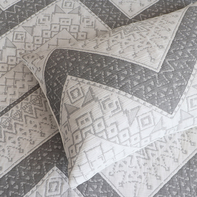 Renee Taylor Indie Jacquard Yarn dye Quilt Cover Set