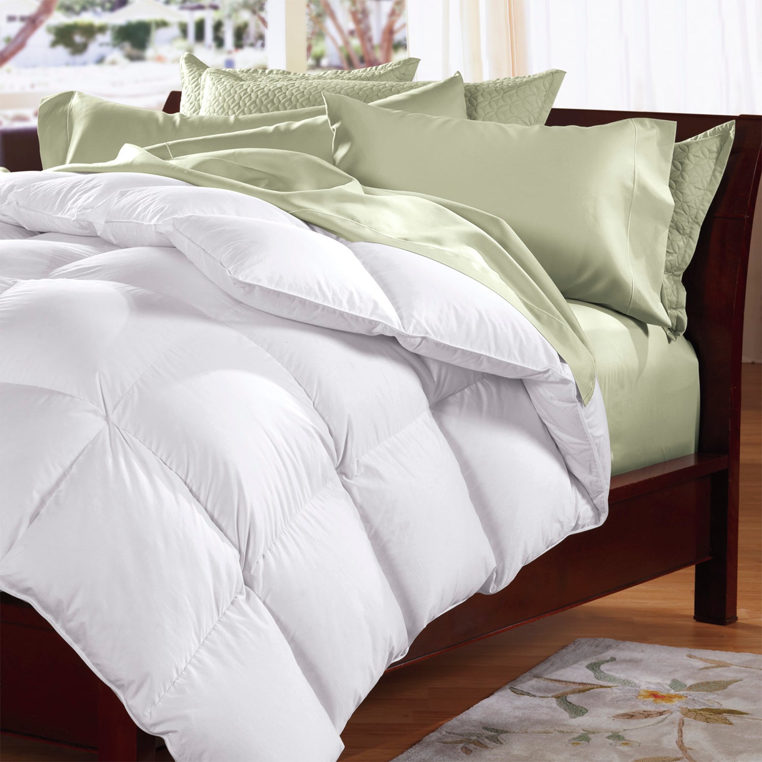 600 GSM All Season Bamboo Rich Quilt with Soft Cover