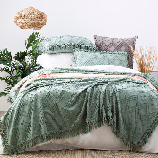 Medallion Vintage Tuffted Bed Cover Sage