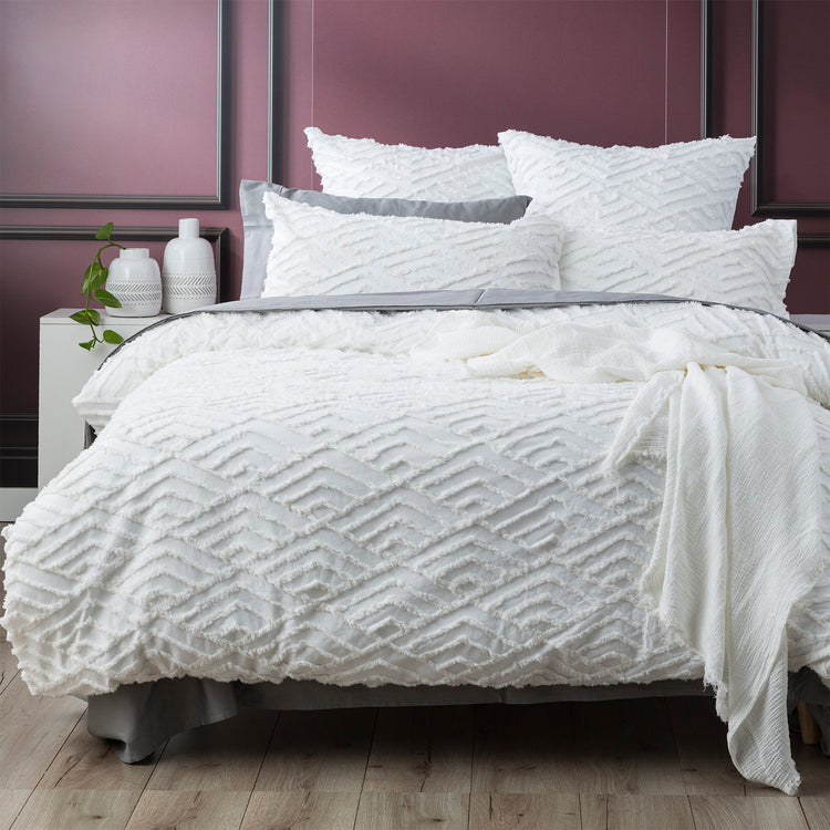 Chevvy Cotton Chenille Tufted Quilt cover set White