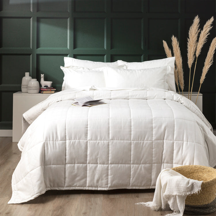 Willow 500 TC Cotton Jacquard Comforter White